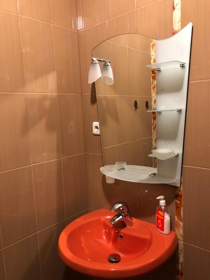 Rakovski Gn / Free Garage Apartemen